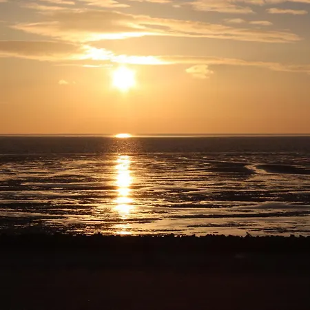 Haus Elke 101 Apartment Busum